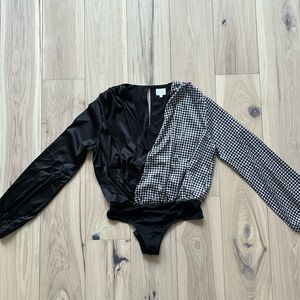 Dee Elly Houndstooth Bodysuit